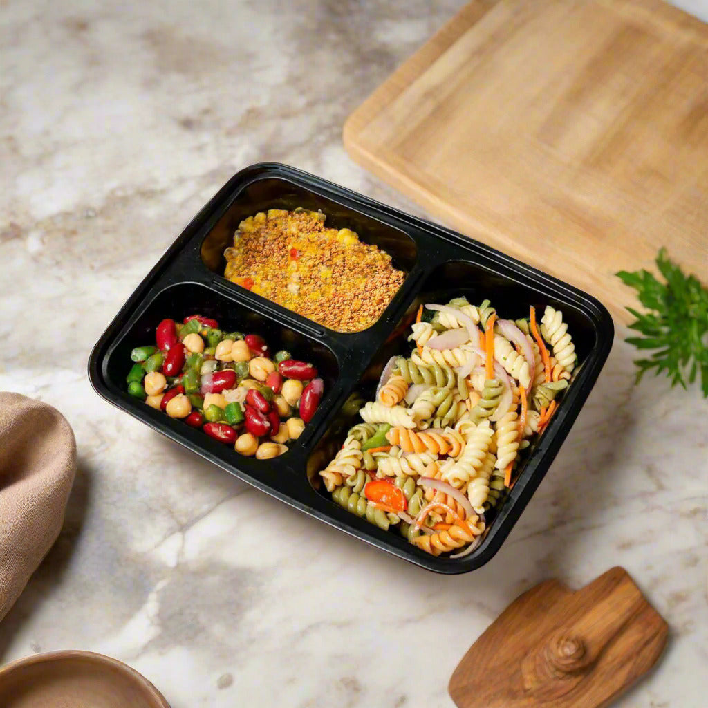 Black Rectangular Plastic Divider Tray With Lid 150 Count